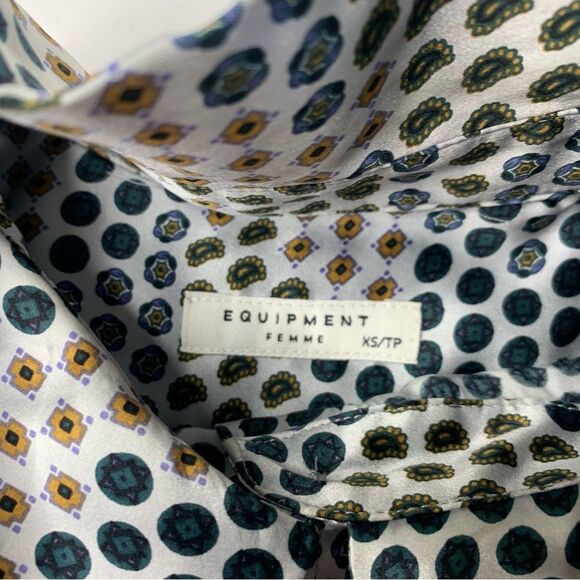 Equipment Femme Slim Signature Button Up Shirt - Picture 8 of 13